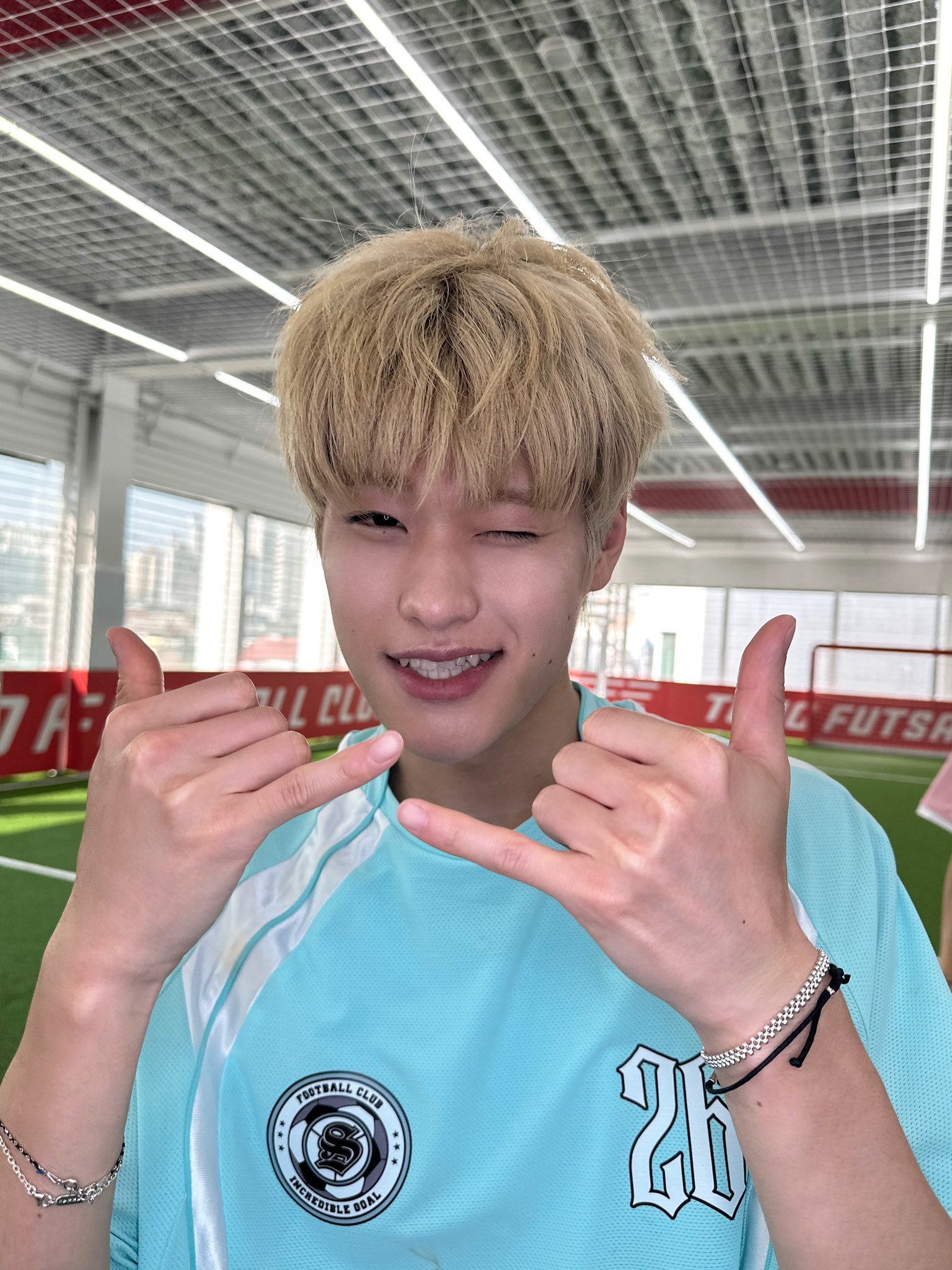 260618 官方IG⚽️给你展示球鞋哪有拖鞋好👀 