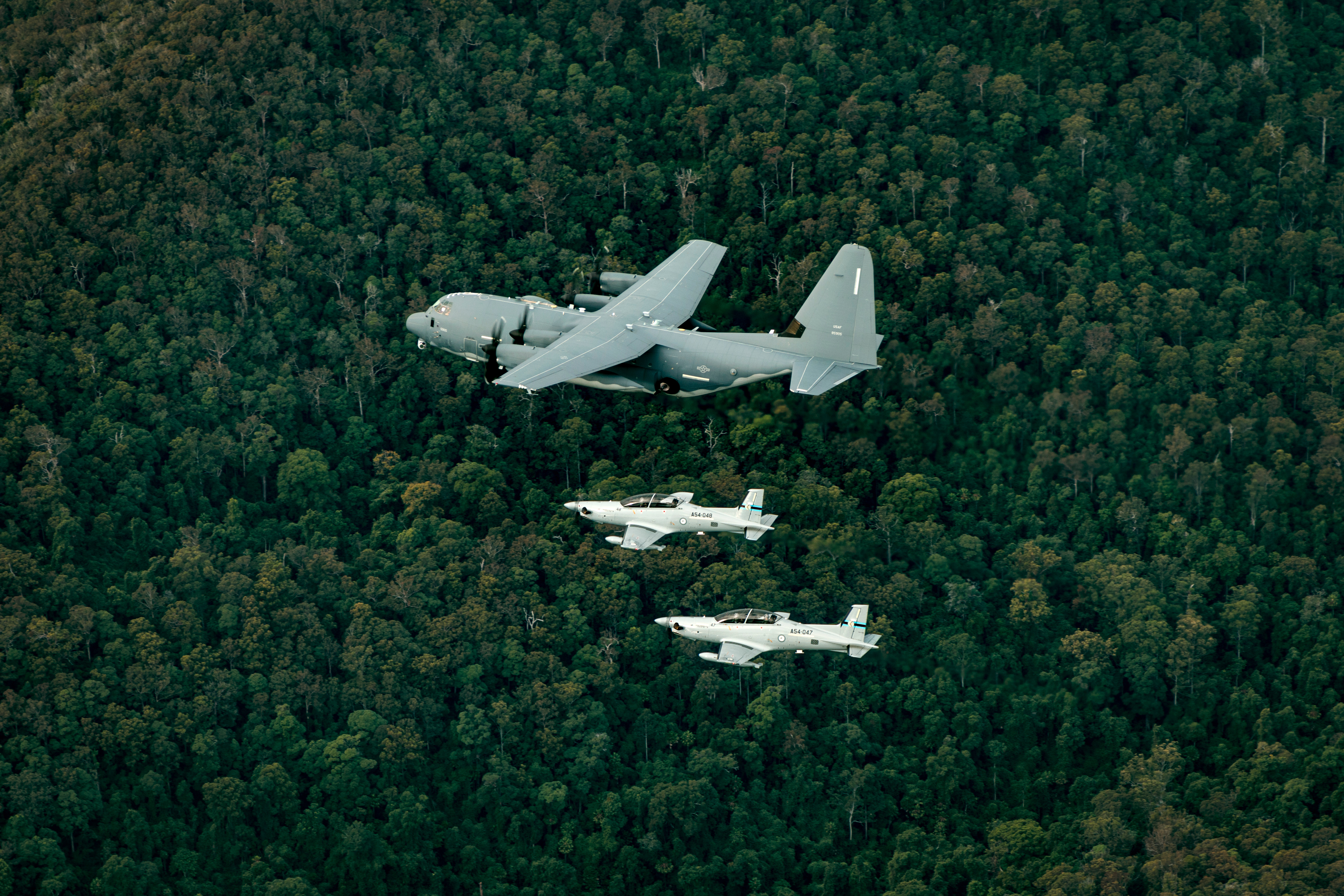 2023年6月11日至7月1日，美国空军特种作战司令部（AFSOC）与皇家空军第