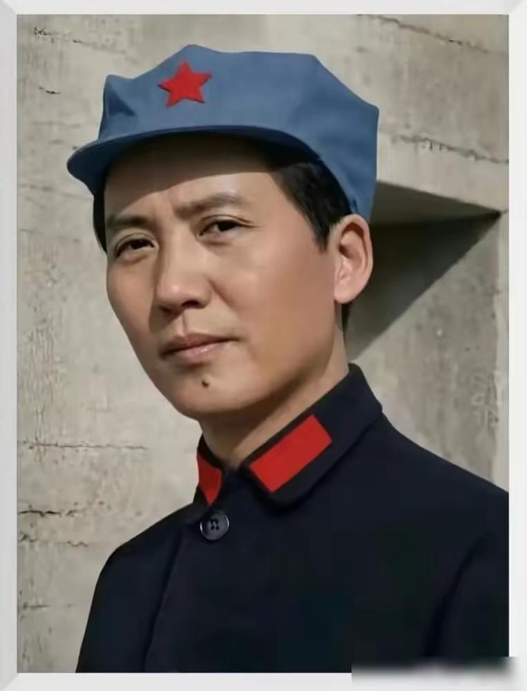 贫穷不是社会主义，坚决反对两极分化，才是真正的社会主义
 
贫穷不是社会主义！只