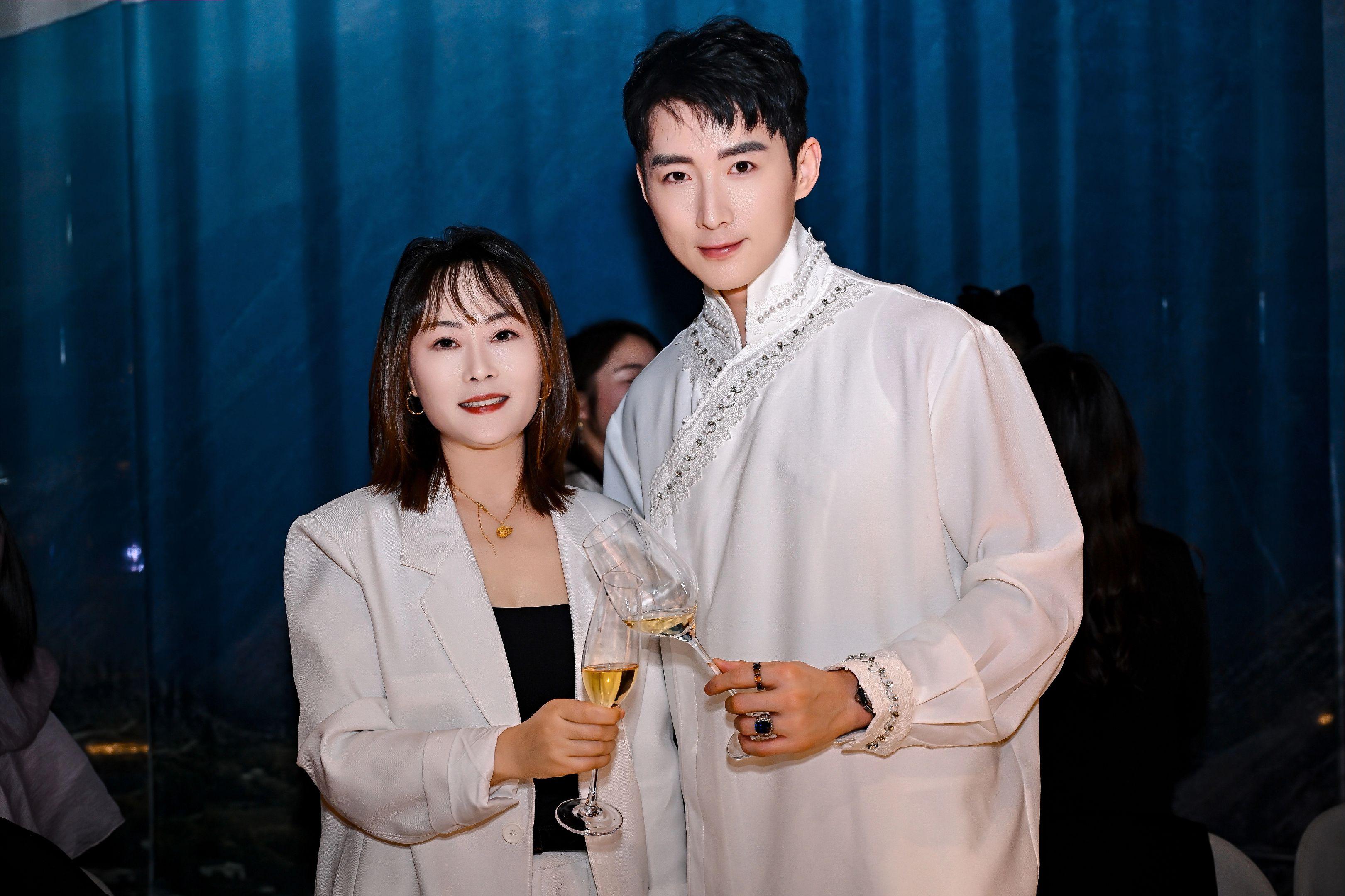 小仙炖｜春养晚宴｜成都廊桥。❤️仅仅是简单的帅和好看不是我们现在追求的...
