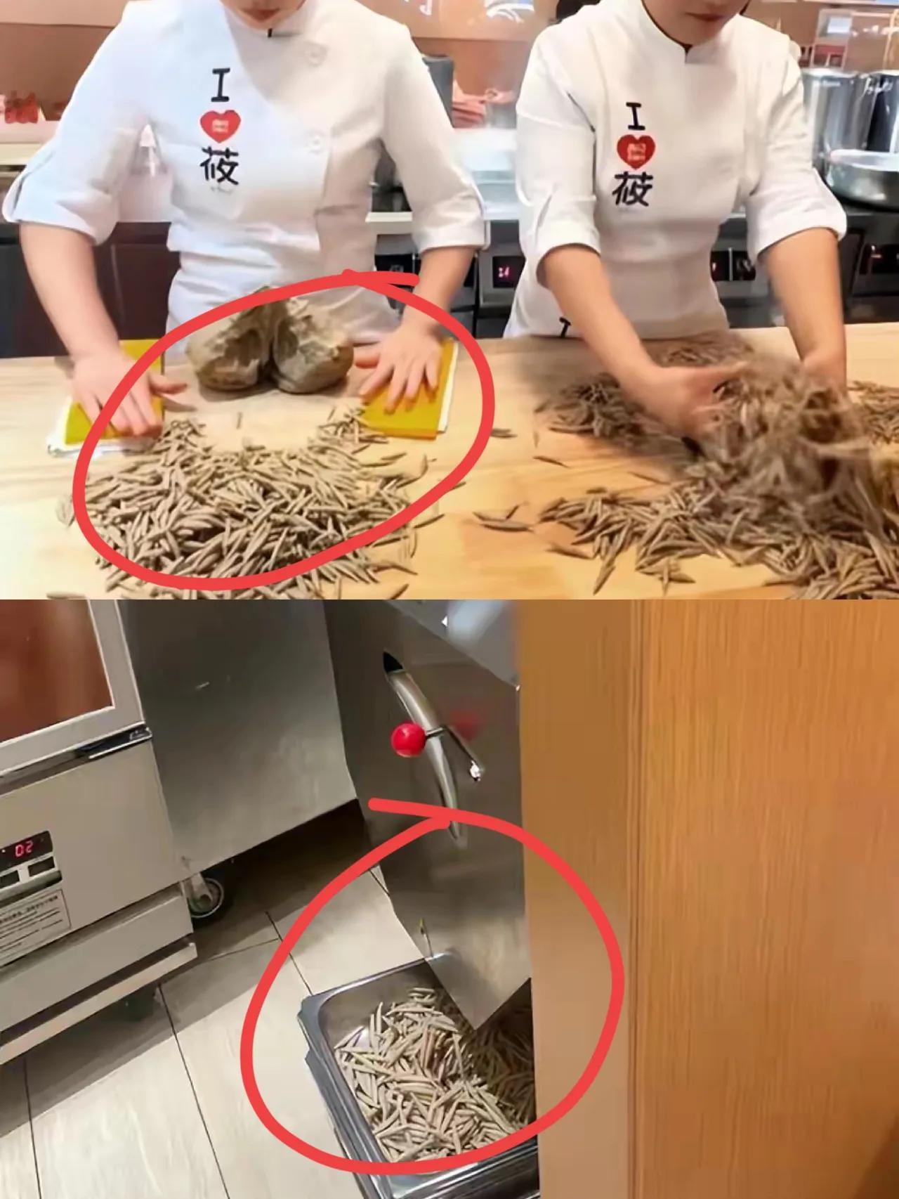 西贝这“手工莜面”的戏码，
真是把消费者当观众耍呢！

号称“匠心传承”的莜面鱼