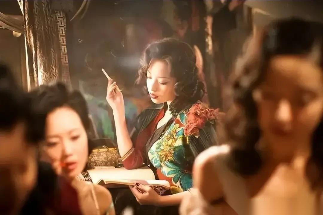 这下知道技术人员为啥难沟通吧！
领导：生一个孩子要多久?
技术：只能实话实说得十