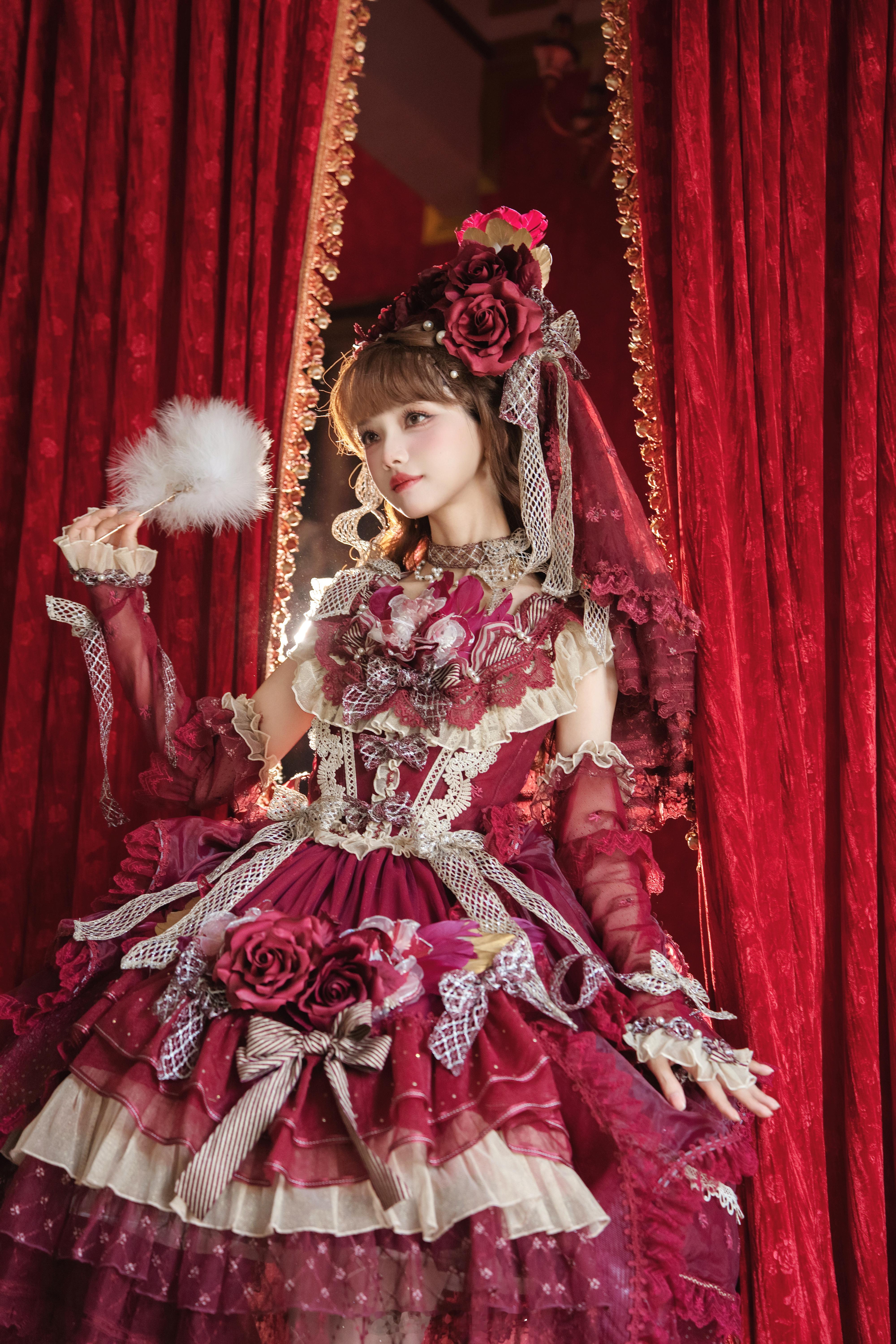 ❄️雪国的蔷薇公主-红金🧚🏼‍♀️：猫梓子💅：茶茶👗elpress ll