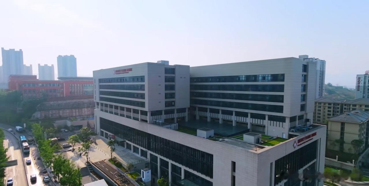 5月7日重庆市红十字会医院鱼复院区试运行，将于5月15日正式运行。
      