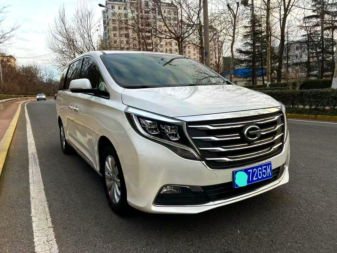 如果你告诉我从技术角度上传祺m8究竟是一台什么样的车，我只能说和丰田大霸王比较类