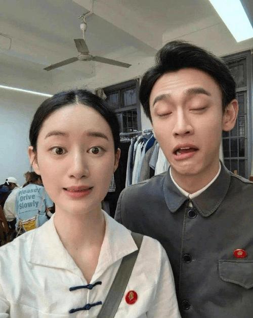 救命！这对“伪姐弟”二搭杀疯了，内娱最会演成年人拉扯的就是他俩！
 
家人们谁懂