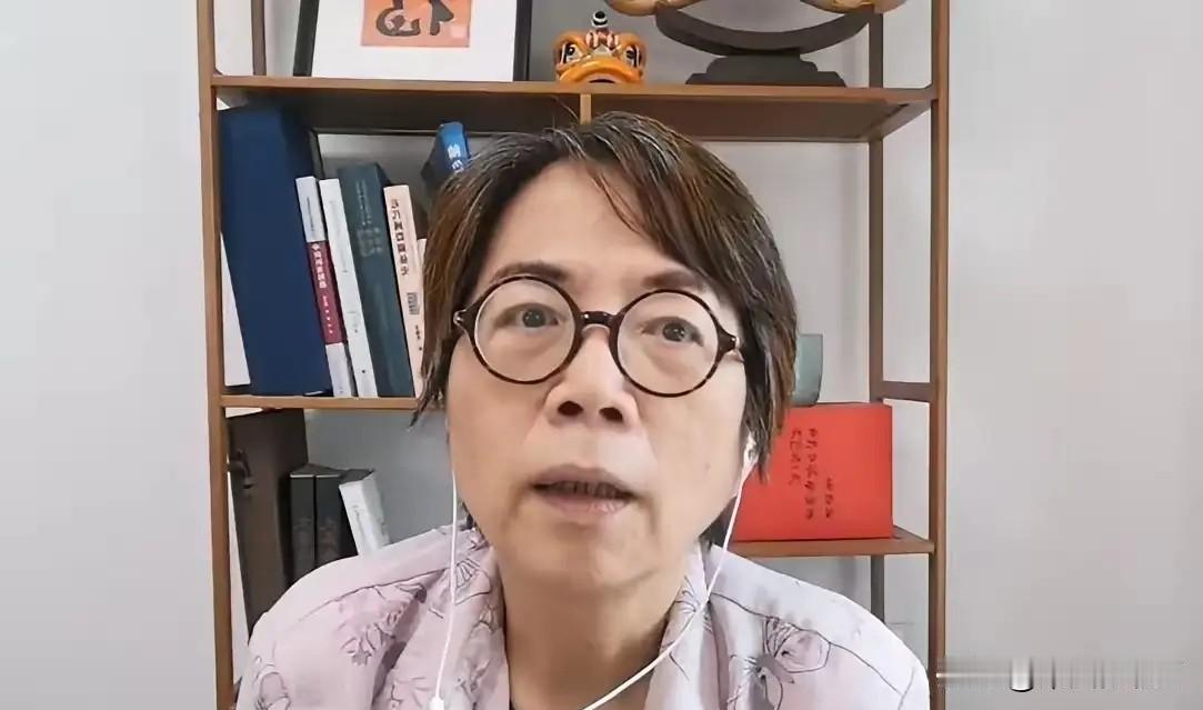 最近黄智贤有点太活跃了，竟然公开叫嚣：台湾是美国的核心利益，也是日本的核心利益。