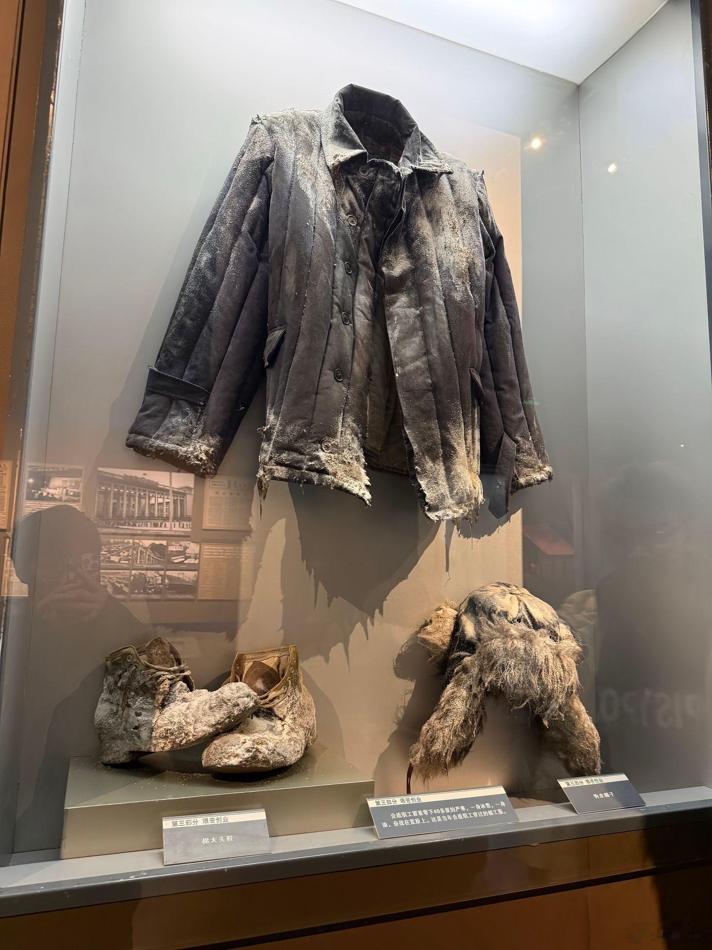 宁可少活二十年，拼命拿下大油田。 