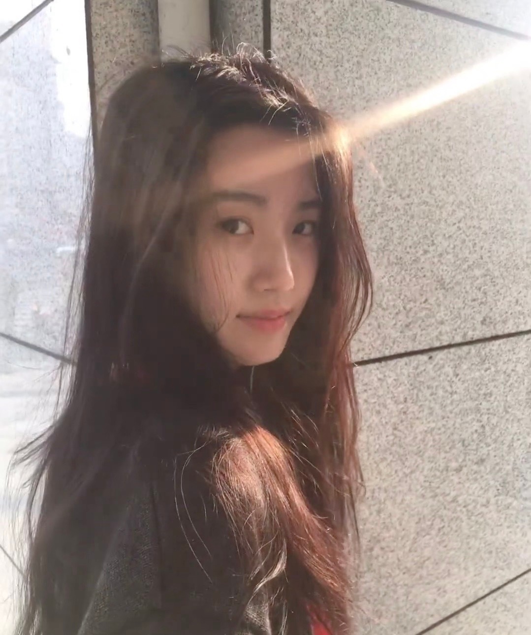 噜噜晓live图我的妈[舔屏][舔屏]简直氛围感女神啊[好爱哦]没人懂这个卢昱晓