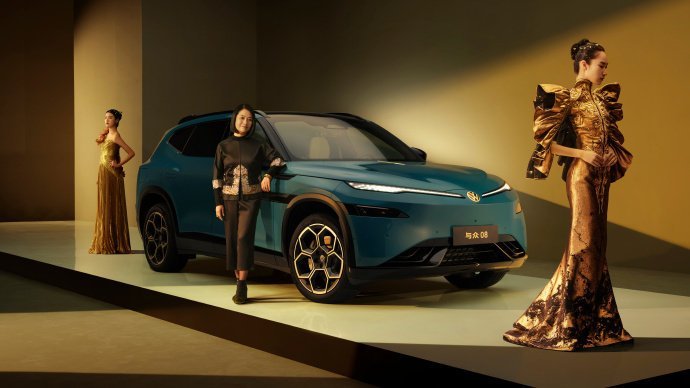 大众这波郭培合作审美在大气层   与众08新车上市起售价22.99万起赛车世界与