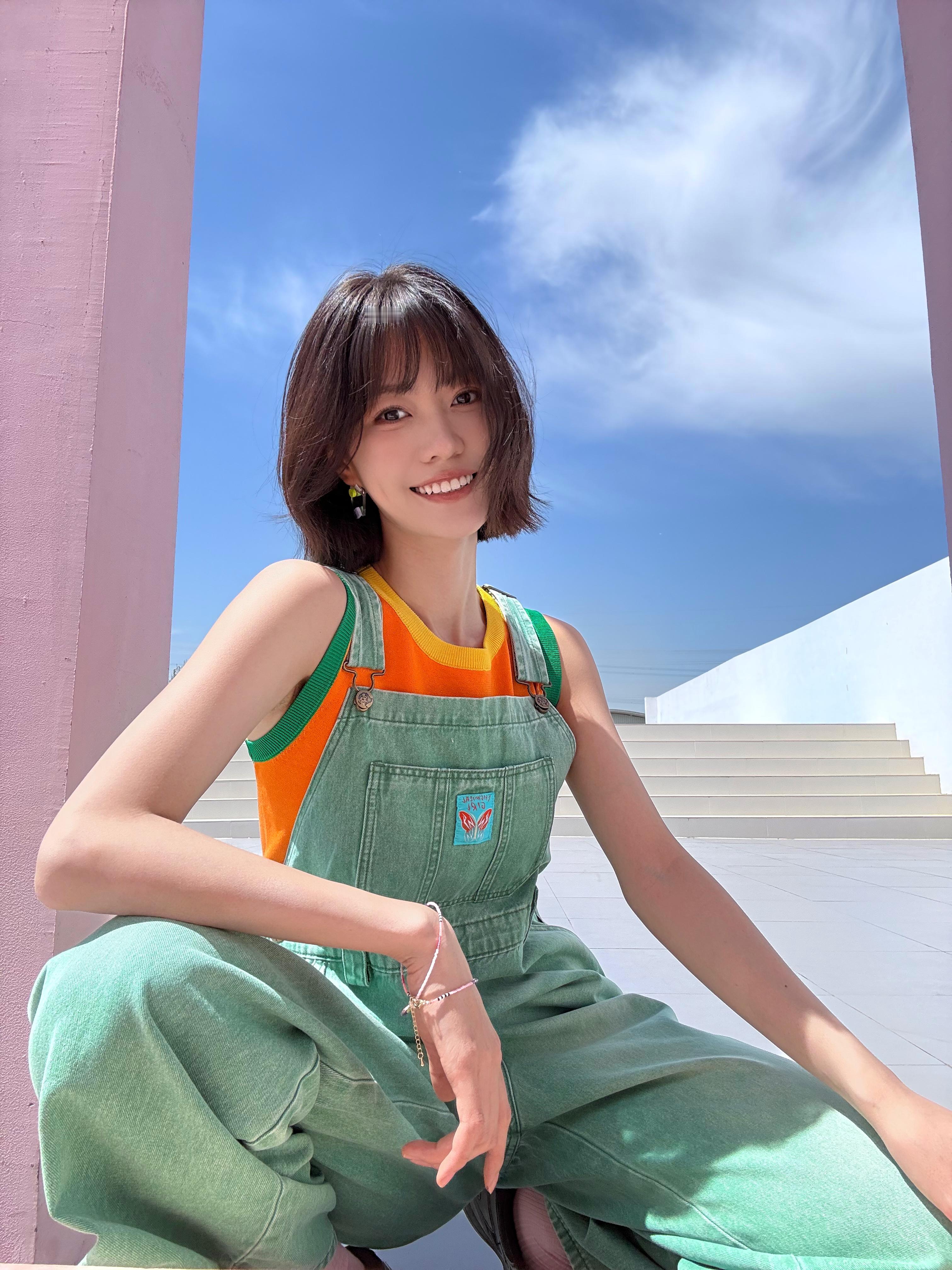 元气满满过五一🧡（P5的眼镜小图好像白色涂鸦笔画出的猫耳朵）五一随手拍妤见你王
