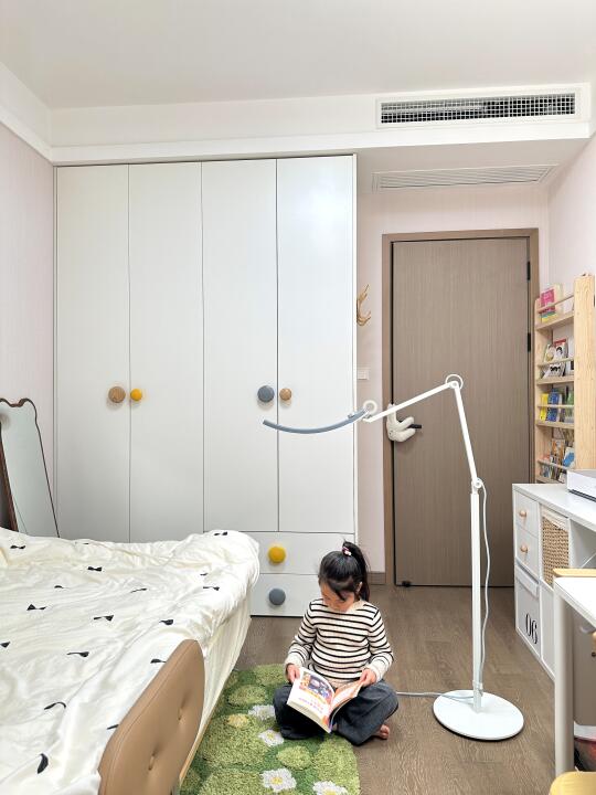 超爱看书的女儿👧，副作用已显现！