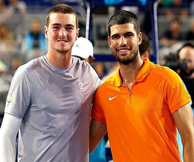 赛前全网都在吹，巴西新星丰塞卡要给阿尔卡拉斯上压力！

结果出来了，迈阿密夜场，