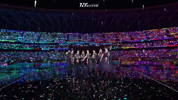 时代少年团航向梦闪耀的彼岸时代少年团雨中合照 时代少年团航向梦闪耀的彼岸，时代少