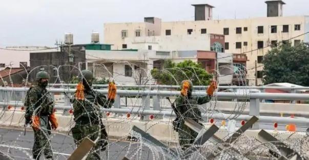国防部再度定调：公开使用“台独武装”，中国军网同步发布。与此同时，台湾地区631