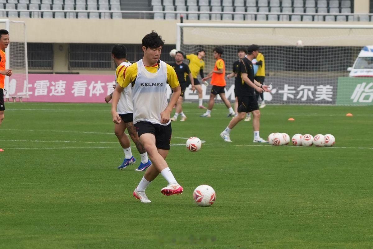宁波FC主场迎战全力冲击胜利 5月23日，宁波FC将在慈溪体育中心主场迎战大连鲲