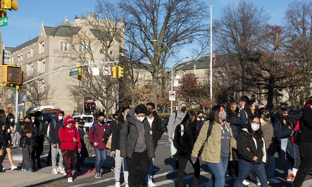 潜伏央媒三十年，这位“金牌主编”竟然是日本间谍？档案解密，真相让人脊背发凉！
