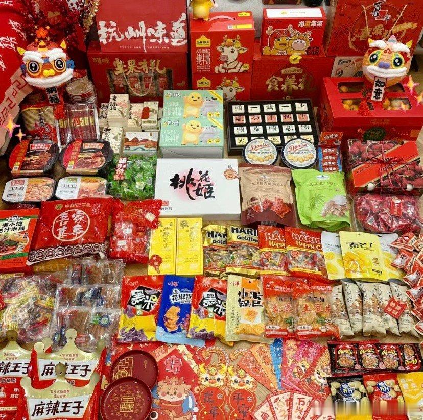 #当00后开始负责置办年货# 随着新年越来越近，00后逐渐成为家庭中的“中流砥柱