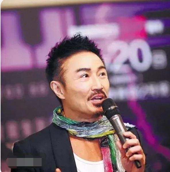 乱港分子周启生试图内地复出，以失败告终。
6月29日，周启生试图在广州演出，遭到