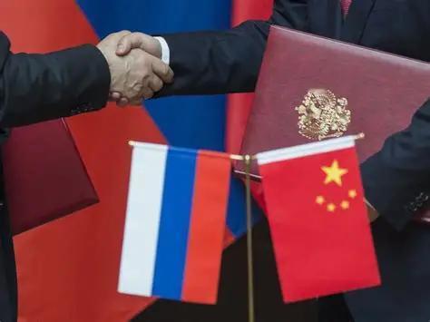 阅兵刚结束，俄罗斯总统普京就表示，俄中协作是确保国际关系稳定的最重要因素。

5