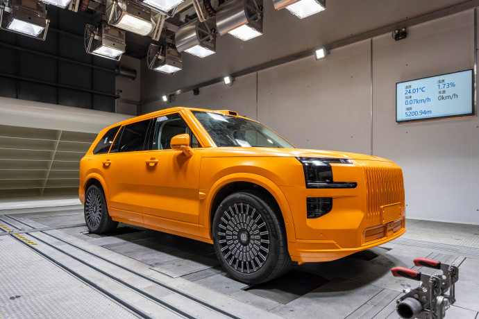 我买的车到底能应对多少极端危险凛冬极端天气肆虐，路况堪比“挑战模式”，车主们难免