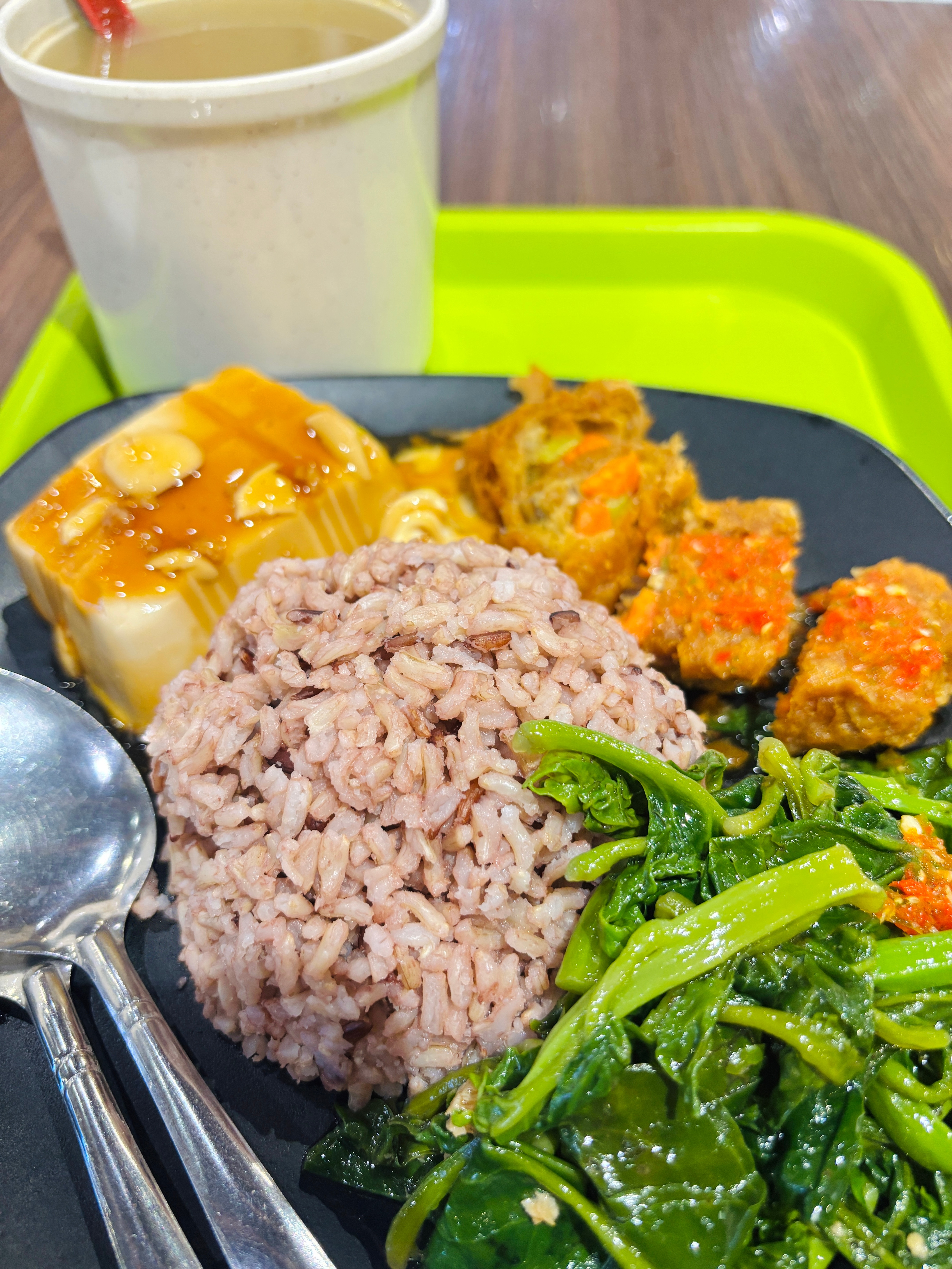 午餐 每天都要好好吃饭[哈哈]  ​​​