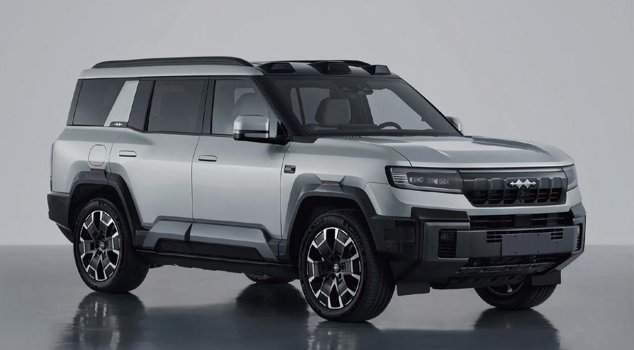 方程豹 豹8申报图，这造型你觉得如何？
定位大型SUV，将竞争坦克700 Hi4
