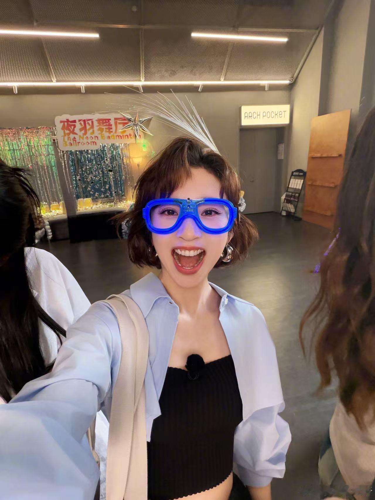 唐艺昕说我是大姐还以为唐艺昕上的是花少 唐艺昕谈起作为大姐要承担的责任，说话真诚