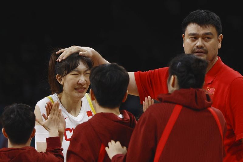 国家队层面？韩旭是23年世界杯得分王，最佳阵容，23年亚洲杯双MVP，得分王、篮