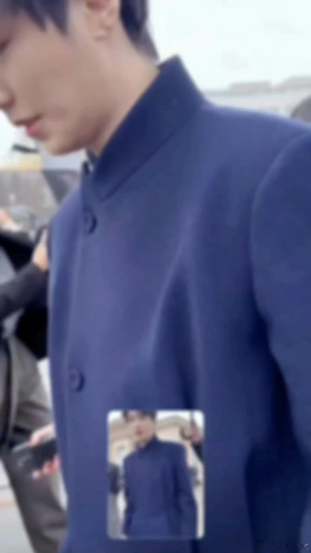谁还没有听到王俊凯喊姐姐啊，太可爱了叫的人心里也太苏了吧[好喜欢][好喜欢] 