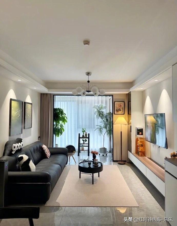 刚需买房真的没办法。
尤其是那些为了结婚而买房的刚需。
身边一个90年的同事，他