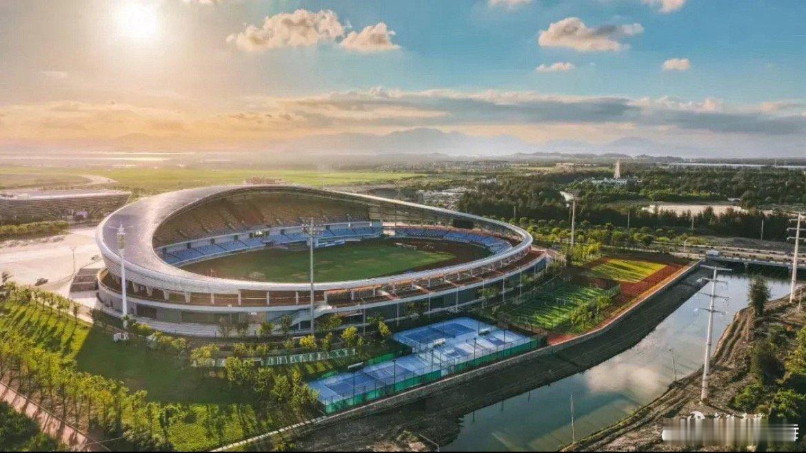 吴越杯玉环再燃战火 回顾台州体育中心足球狂欢，尚陈昱舟惊天远射刷屏。4月26日1