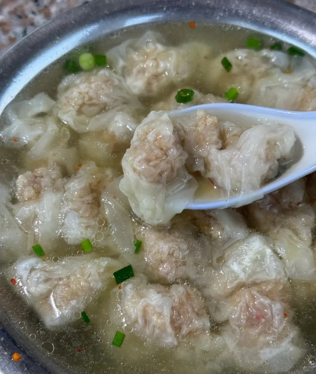 在香港🇭🇰也可以吃到闽南古早味薄薄皮馄饨