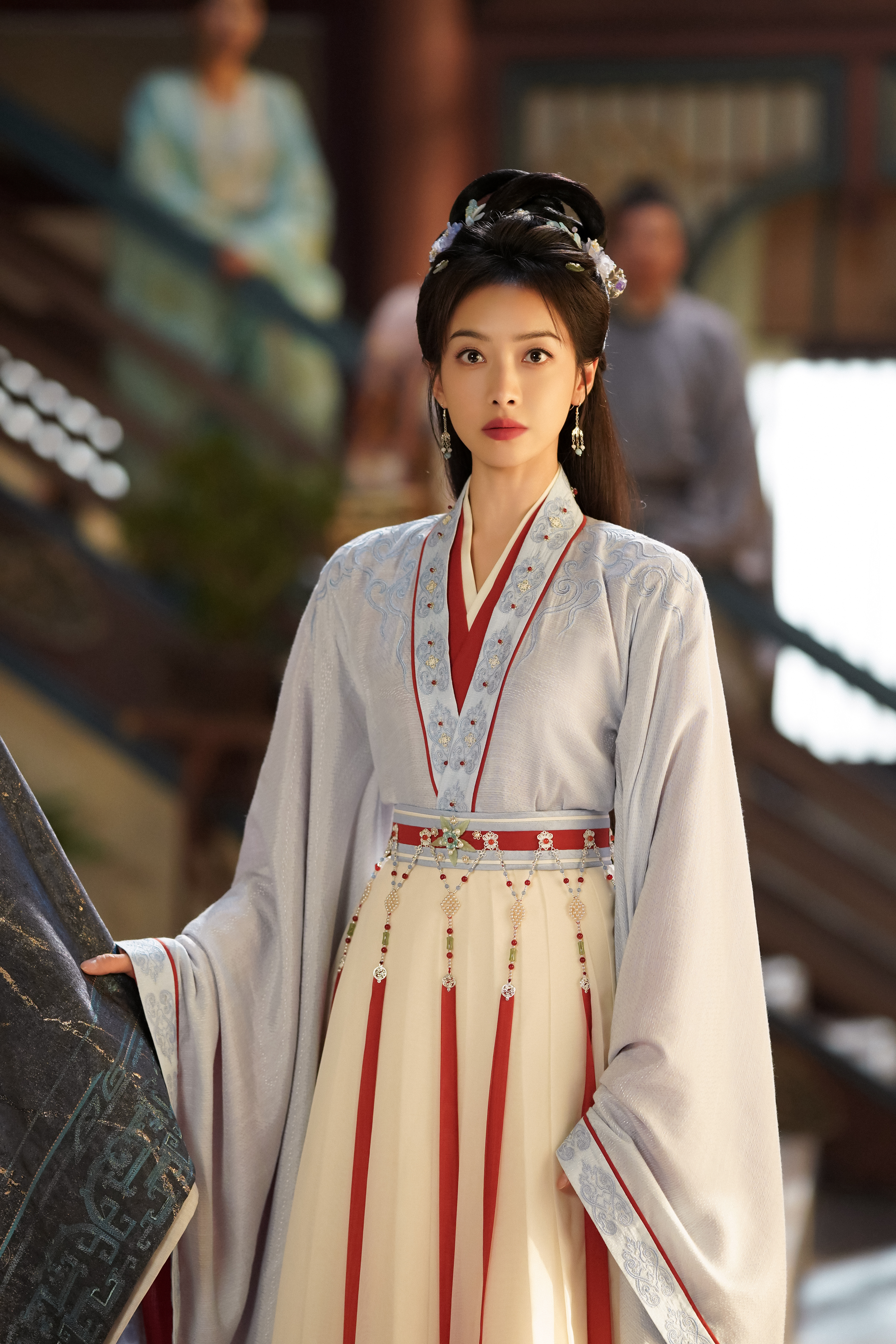 是路透第一个美丽造型 《山河枕》楚瑜☽ 剧照-蓝衣（红蓝）