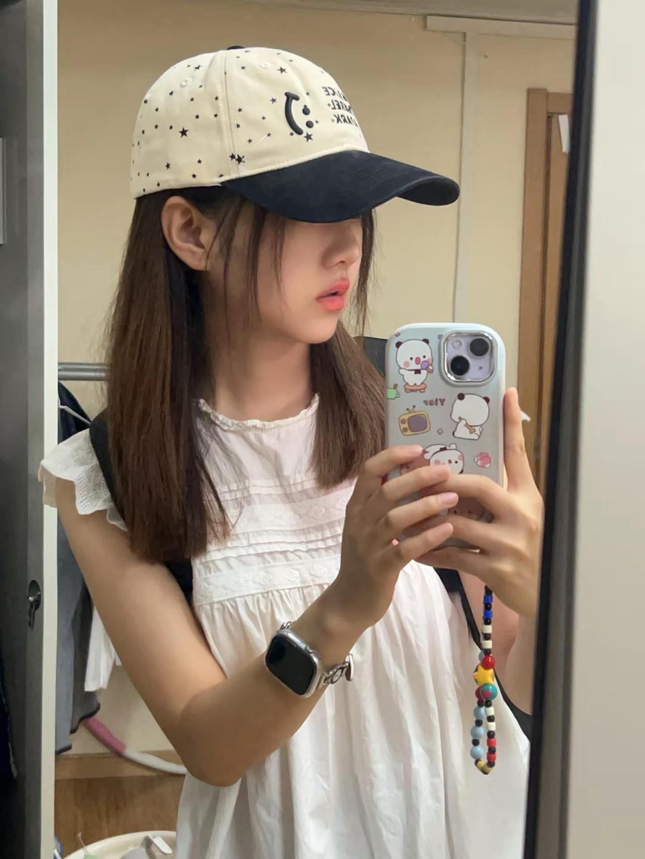 韩吗，不韩把你删了🙌🏻。新帽子🧢真好看😛😛对镜ootd 韩系夏日oot