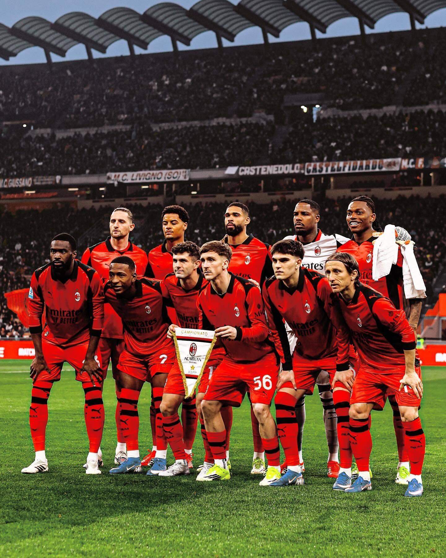 【👉】 🔴⚫️ 今天球队身穿本赛季 Puma x Slam Jam x Mi