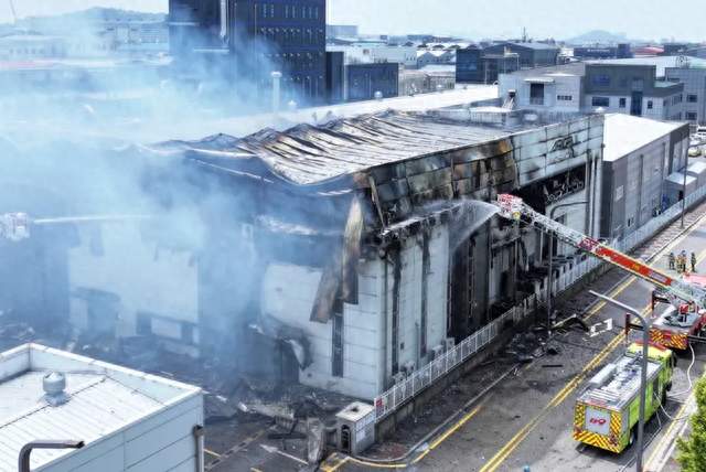 致23人死亡包括17名中国人，韩国华城电池厂火灾涉事企业代表终审获刑4年
