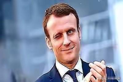 法国的做法绝了，掏钱援助乌克兰上千亿美元，因为兜里没钱，现在要削减自己的财政开支