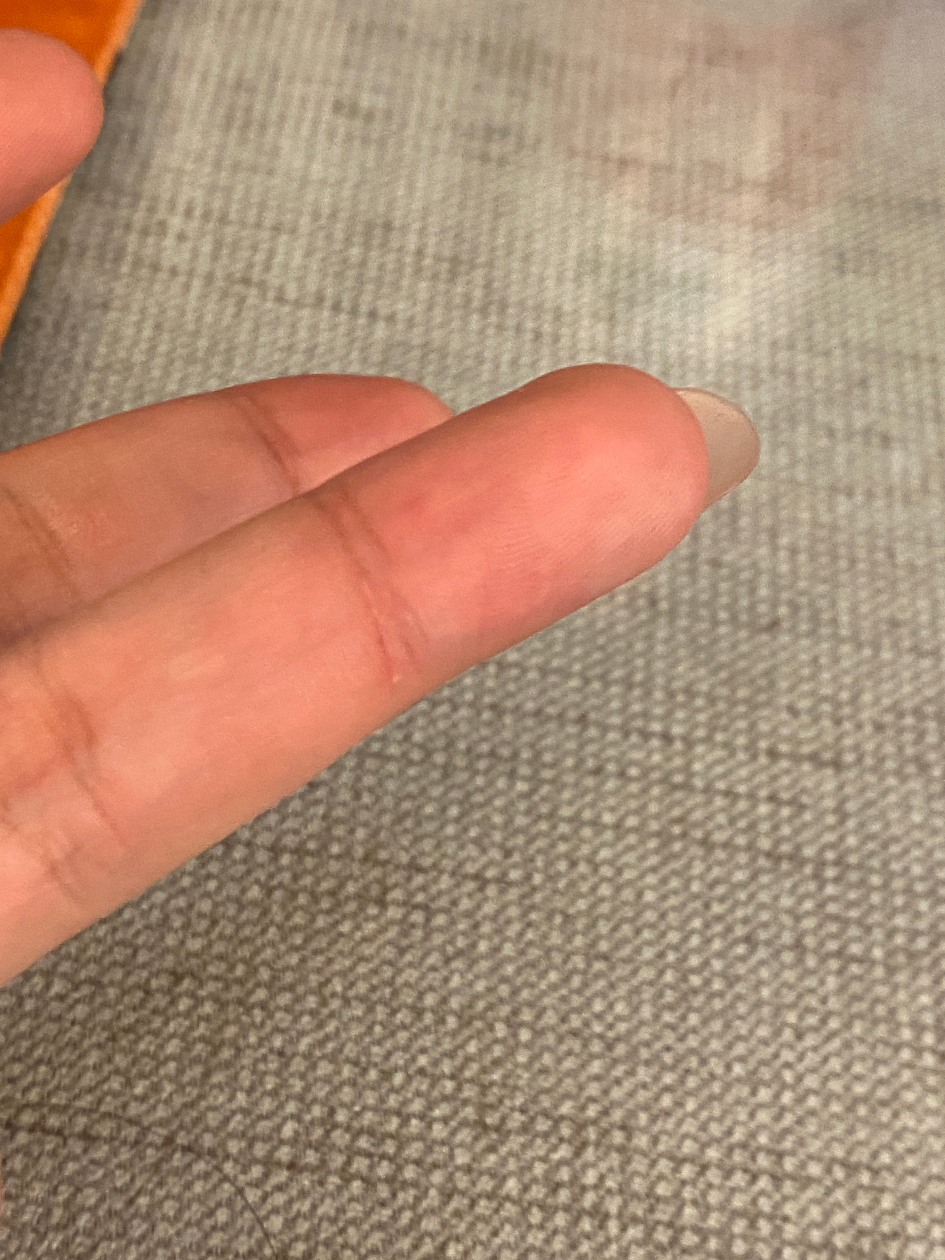快看[悲伤]包纸箱划的快安慰我，慢点就该自愈了 ​​​