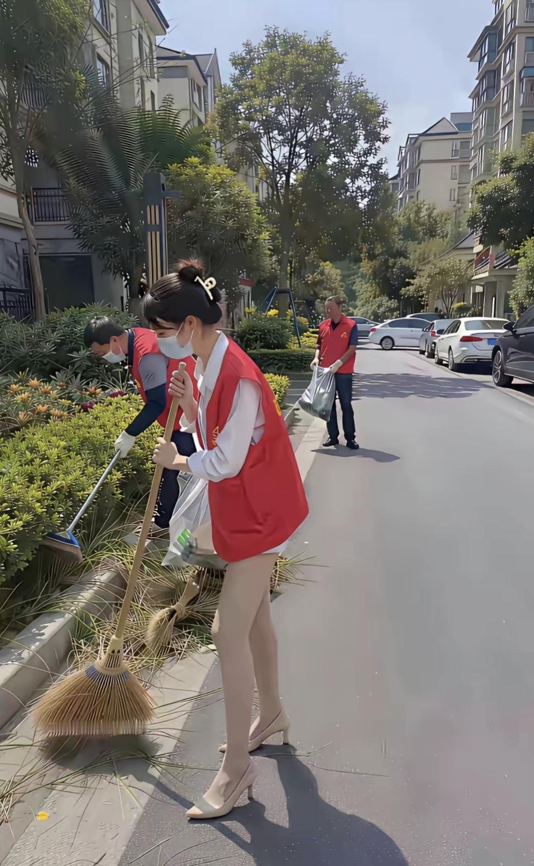 平心而论，义务劳动本身肯定是好事，干部下沉社区干活这个初衷没问题。问题就出在穿搭