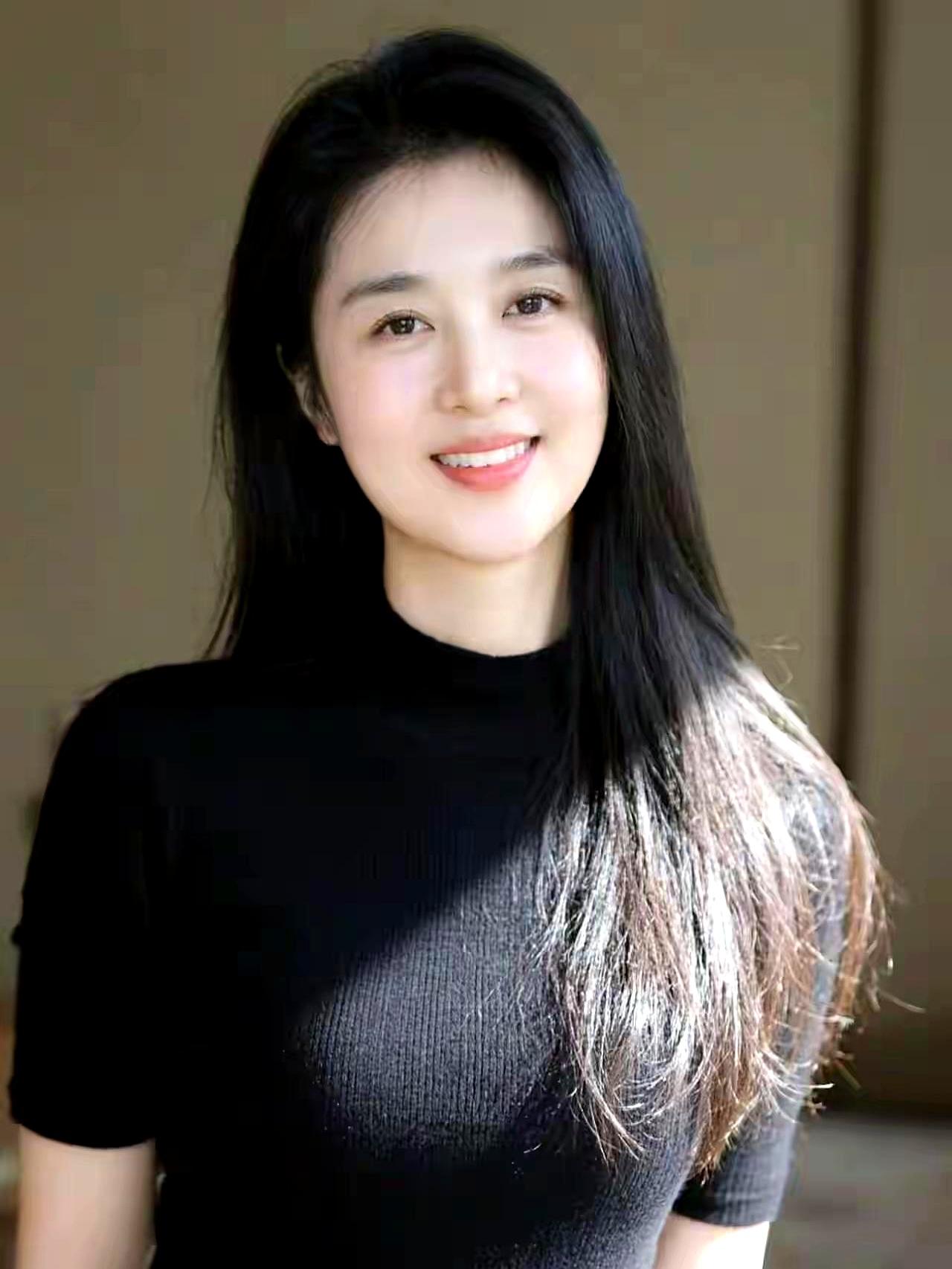 发现个扎心的真相没？
为啥每次“深度交流”完，女人往往气色红润得像刚做完上万块的