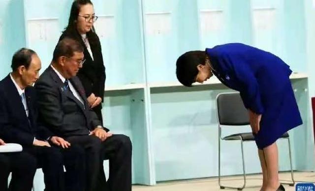 日本曾叫嚣称：当初签署日本投降书的是“中华民国”，而不是现如今的中国！按日本这说