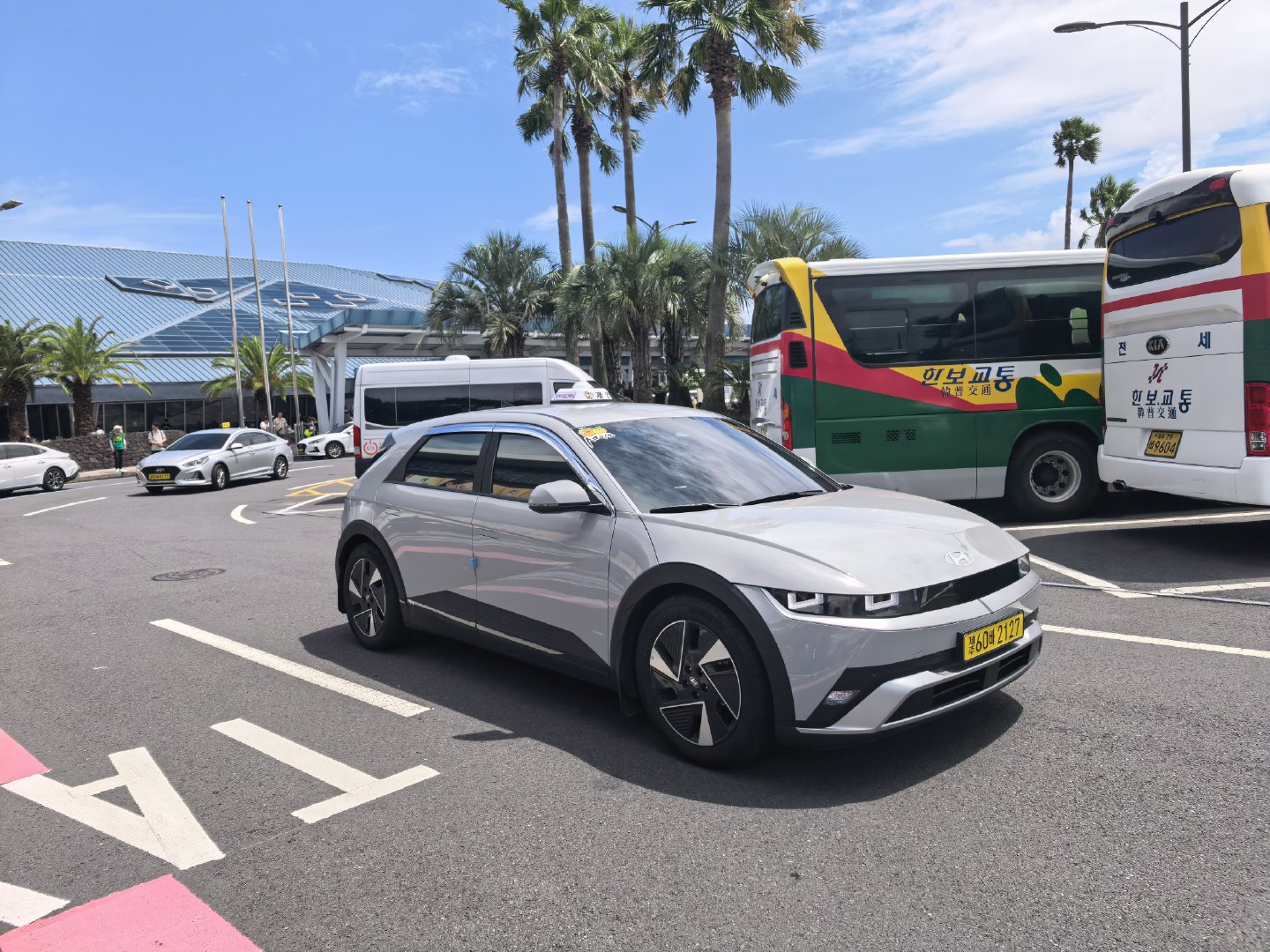 我就说咱同胞坑爹吧，不给换车，说没车，结果下了轮胎.1150块就搞定了果然都是中
