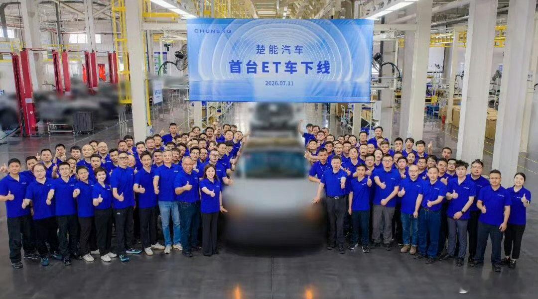 现在说造车门槛高，不是说造一辆车出来，而是卖好。现在造车门槛挺低的，我觉得我也能