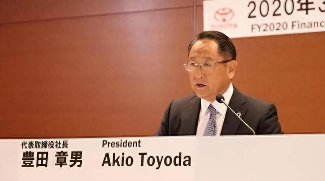 丰田章男的孤独：新发动机一箱油跑1200公里，但世界不和他玩了