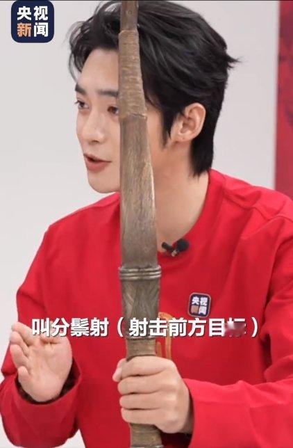 于适0帧起手射箭  《封神第二部》的骑射场面，因为有了于适的加入，更加充满张力，