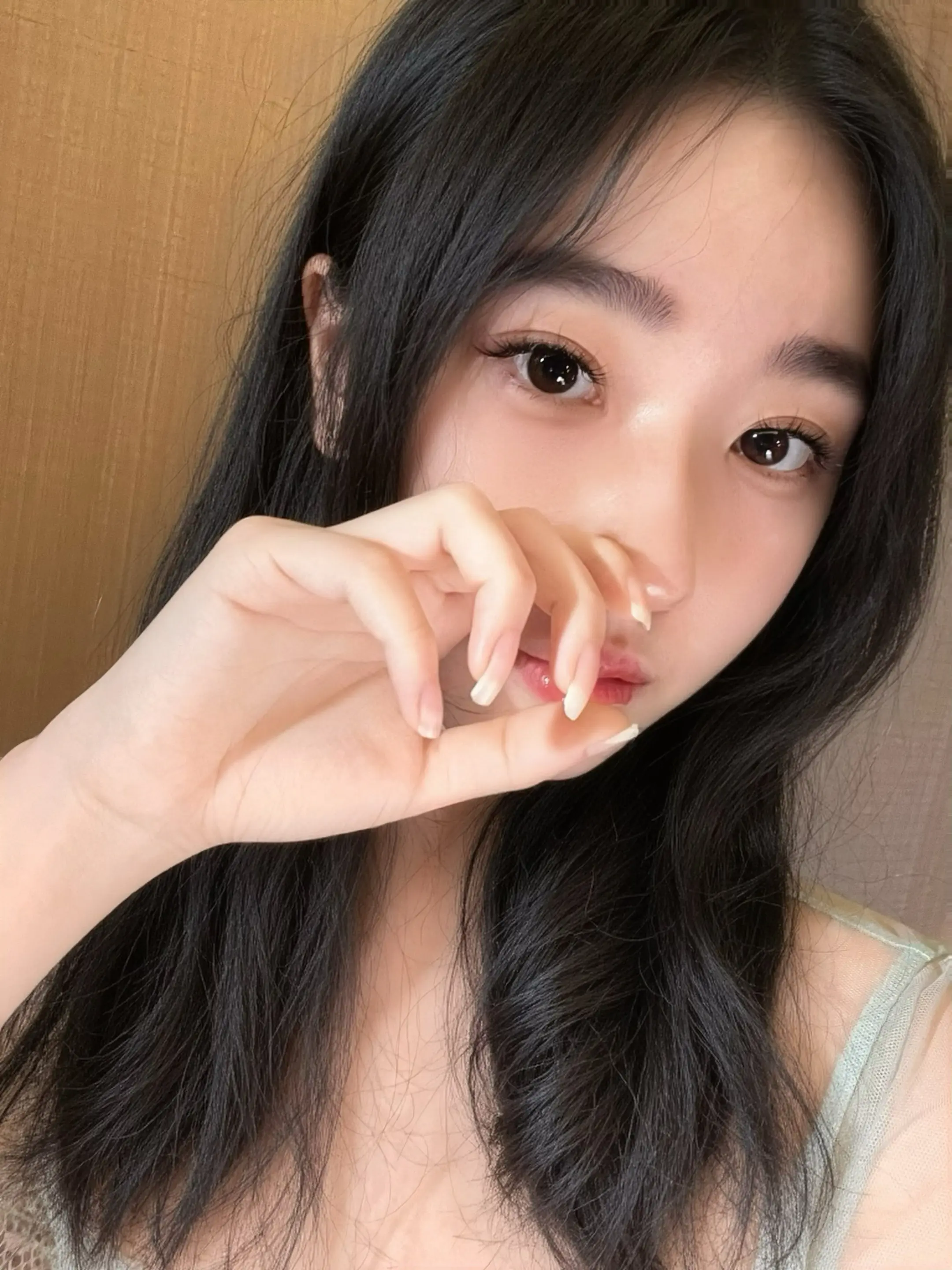 喜欢素颜。