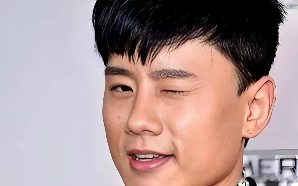 张杰唱歌好不好，我不评价，但我敢确定一件事，那就是：他一定是一位好男人。听过好多