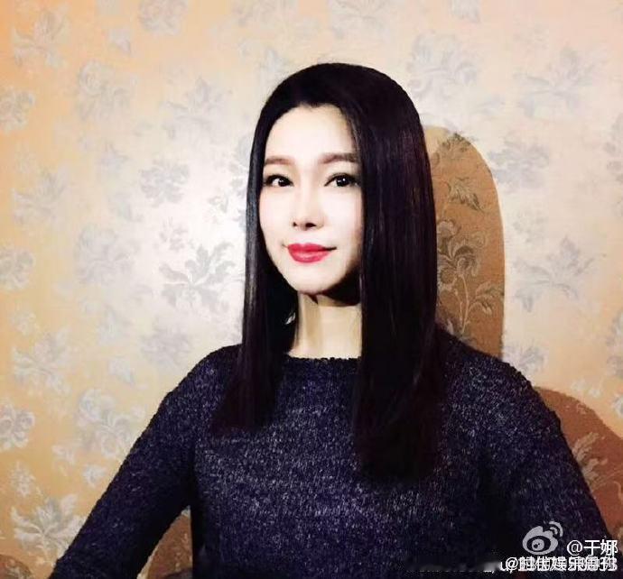 于娜复出首综21天重养自己从迷茫焦虑到从容自洽，每一步都走得踏实清醒，用亲身经历