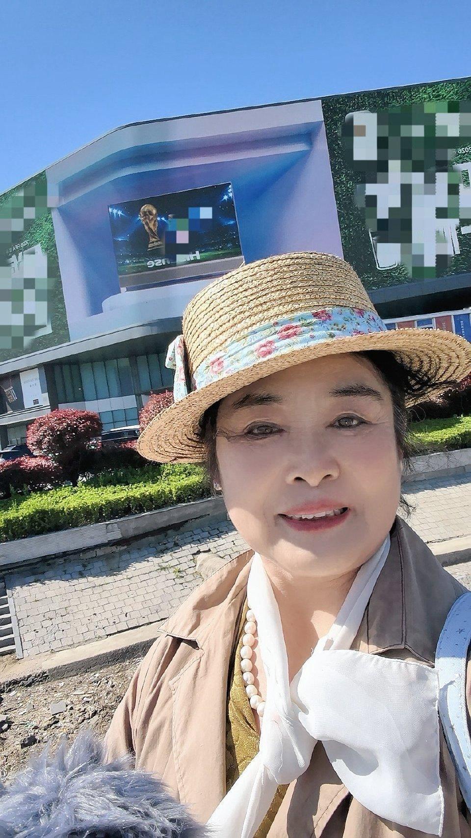 青岛遍地都是龚俊在青岛街头偶遇龚俊了谁懂青岛遍地都是龚俊的含金量啊！就这么在街头